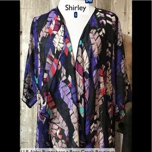 Lularoe Shirley size Small